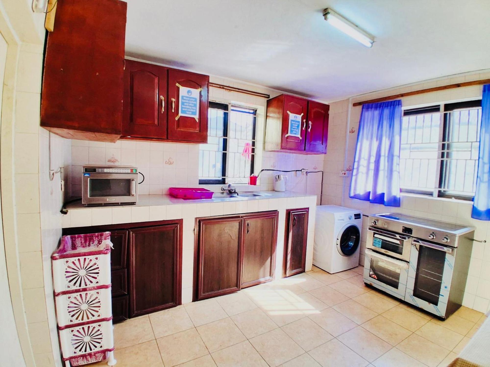 Zunox Guest House Freetown Exterior photo