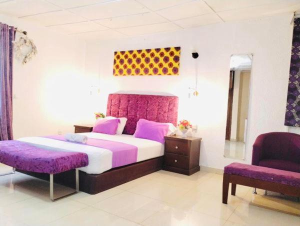 Zunox Guest House Freetown Exterior photo
